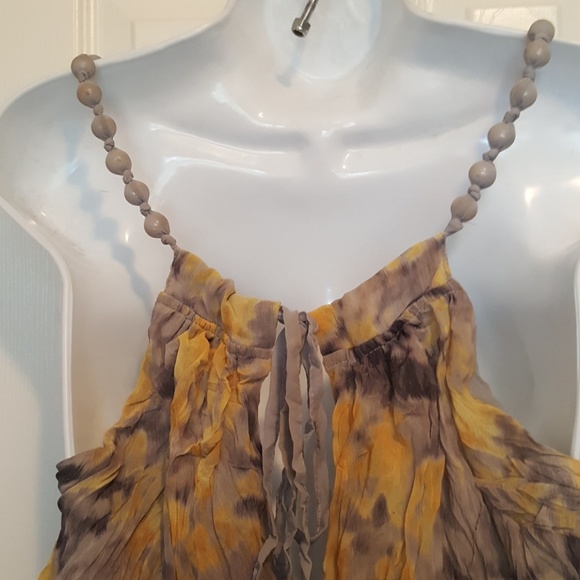 COLORFUL, NICE TOP. - Picture 6 of 8